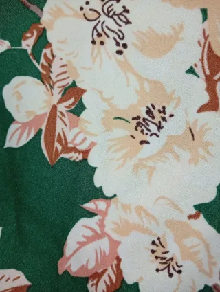 Top verde estampado floral