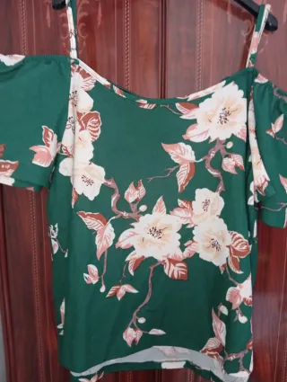 Top verde estampado floral