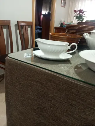 Marca Pontesa Salsera y plato de cerámica