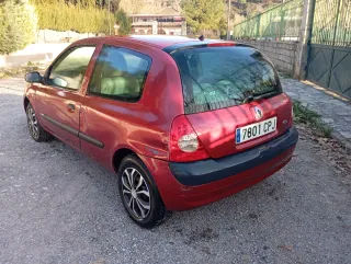 Renault Clio 2003