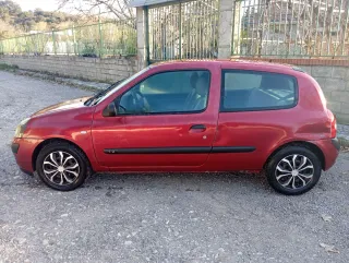 Renault Clio 2003