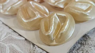 Cartón de botones antiguos franceses confección