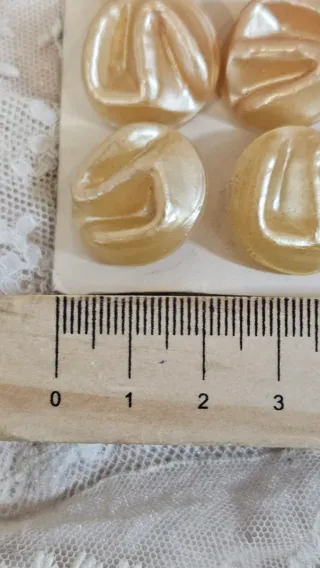 Cartón de botones antiguos franceses confección