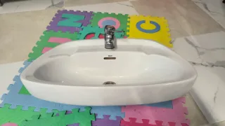 Lavabo Roca 60cm Cerámica con Grifo