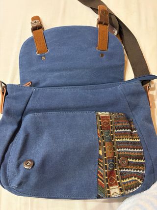 Bolso azul con estampado étnico
