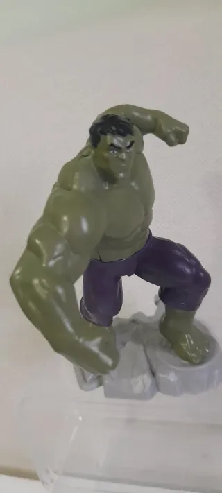Hulk Marvel Kinder Gran Sorpresa 2024