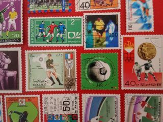 Lote 19 sellos variados de fútbol