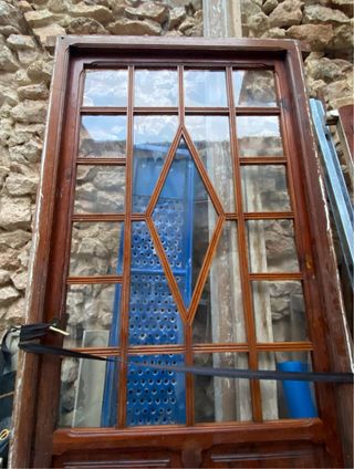 Puerta antigua madera y cristal