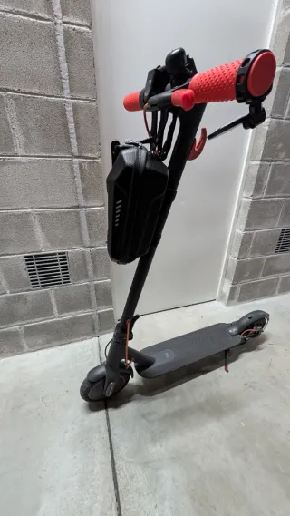 Mi Electric Scooter Pro