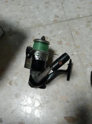 2 carretes de pesca