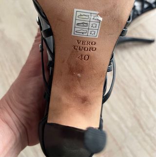 Sandalias Gloria Ortiz Negras Tachuelas