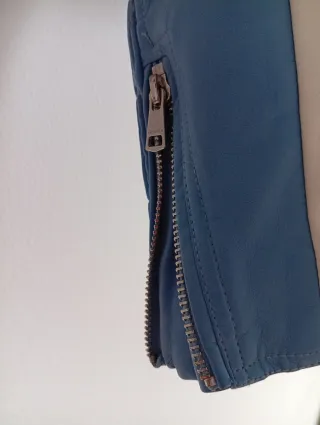 Cazadora motera mujer azul