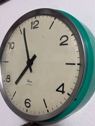 Reloj de pared Micro de cuerda