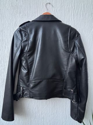Cazadora Biker Efecto Piel Zara Talla S
