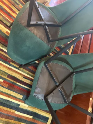 Juego de 4 sillas de pana verde