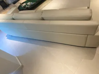 Divano in pelle italiana 3 posti + 2 poltrone 7500€ nuovo