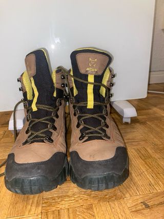 Botas de trekking Altus Marrón/Negro