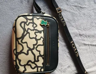 Bolso bandolera Tous beige y negro