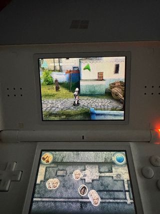 Nintendo DS Lite Blanca + Assassin's Creed