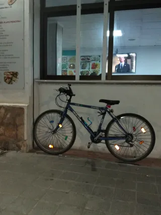 Bicicleta azul Decathlon 320