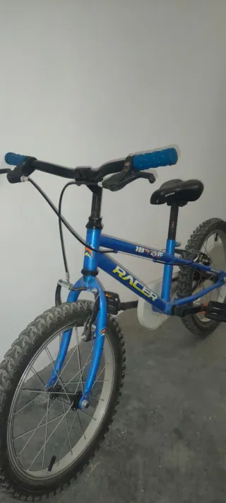 Bicicleta infantil Racer 18