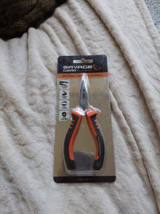 Alicates de pesca Savage Gear