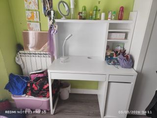 Escritorio juvenil blanco Ikea
