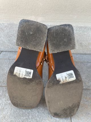 Stivaletti ASOS color cammello vernice