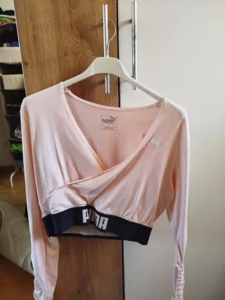 Crop top Puma rosa manga larga talla L