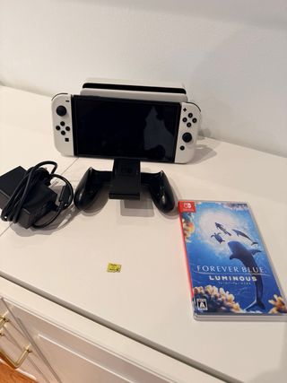 Nintendo Switch OLED Bianca