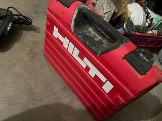 Nivel Láser Hilti PR 25 + Trípode