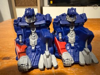 Muñeco Robot Azul y Rojo