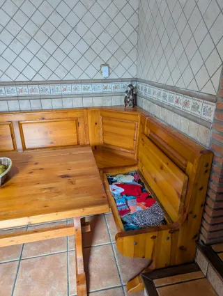 Conjunto Mesa y Banco Esquinero Madera