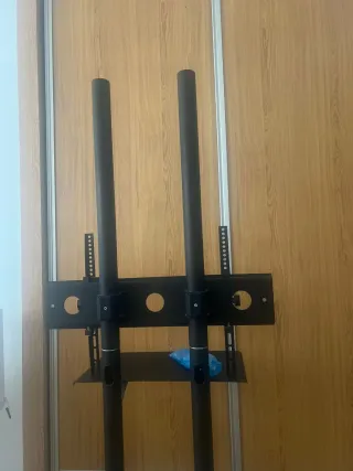 Soporte TV con ruedas y bandeja