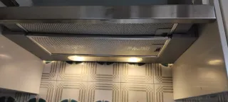 Campana extractora Ikea con filtros carbón