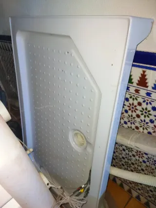 Cabina + bañera hidromasaje con hilo musical y tel