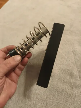 Soporte soldador ChaRLes base metálica