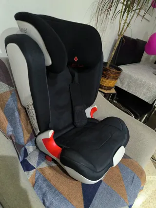 Silla de coche Romer Negra 40 euros