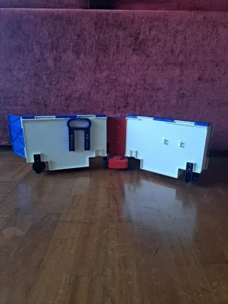 Camión Transportador de Coches de Juguete