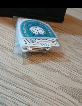 46 pegatinas con mensajes variados