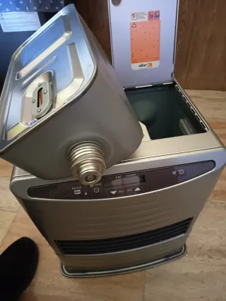 Estufa queroseno gris metal/plástico