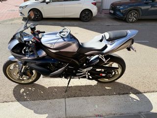 Yamaha R1 Moto Deportiva