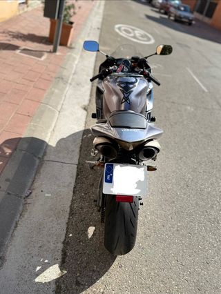 Yamaha R1 Moto Deportiva