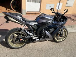 Yamaha R1 Moto Deportiva