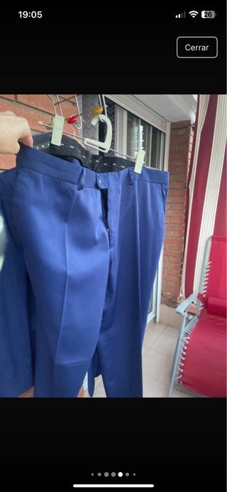 Traje azulón chaleco y corbata