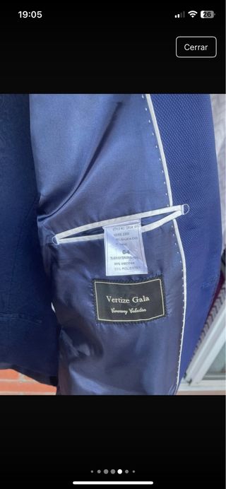 Traje azulón chaleco y corbata