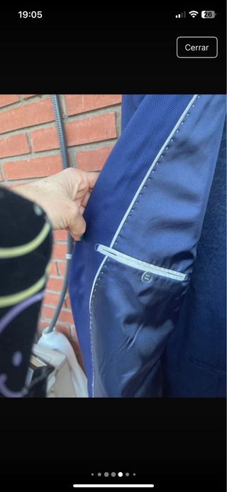 Traje azulón chaleco y corbata