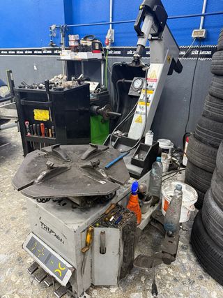 Maquina montadora de neumaticos