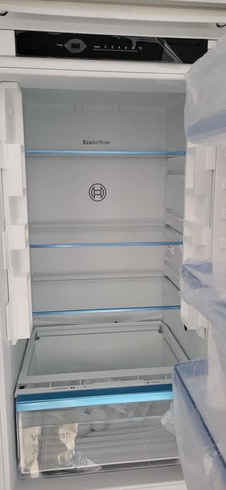 Cocina moderna con electrodomésticos integrados