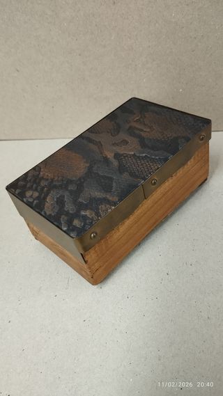 Tintero in legno e ottone con 3 penne stilografiche